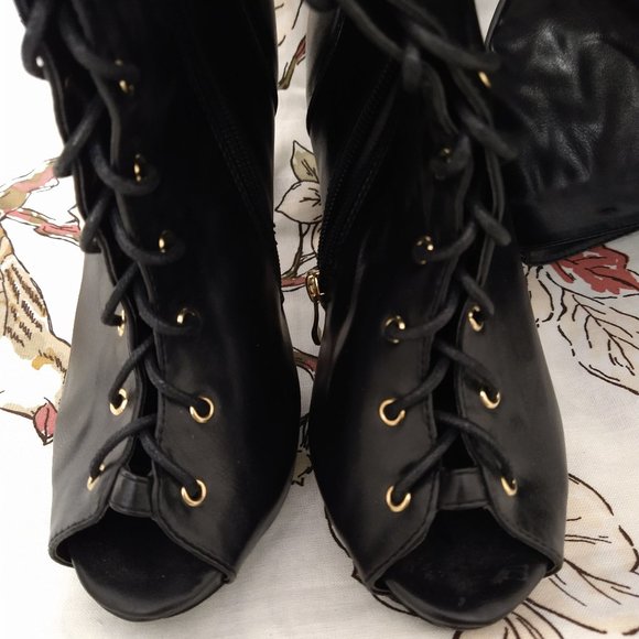 Free Reign Blk Vegan Wide Calf Lace-up Heel Boots - Picture 3 of 9